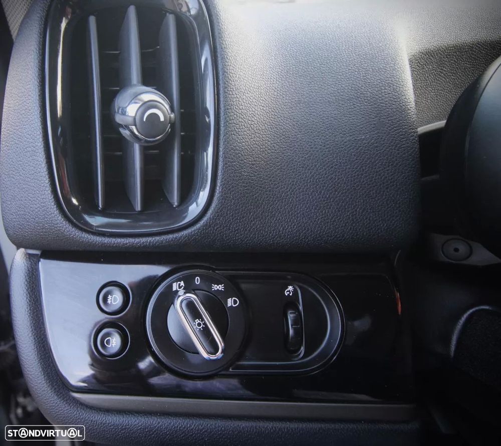 MINI Countryman Cooper SE ALL4 Auto - 16