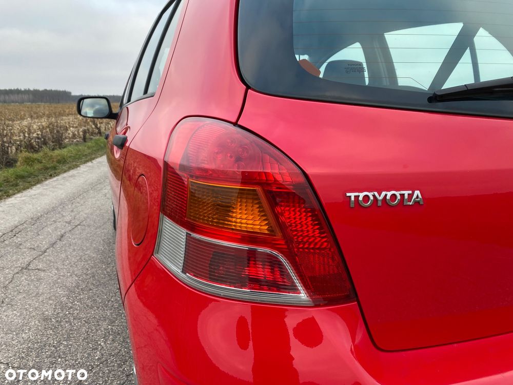 Toyota Yaris 1.33 Luna - 5