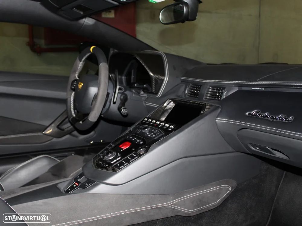Lamborghini Aventador S - 9