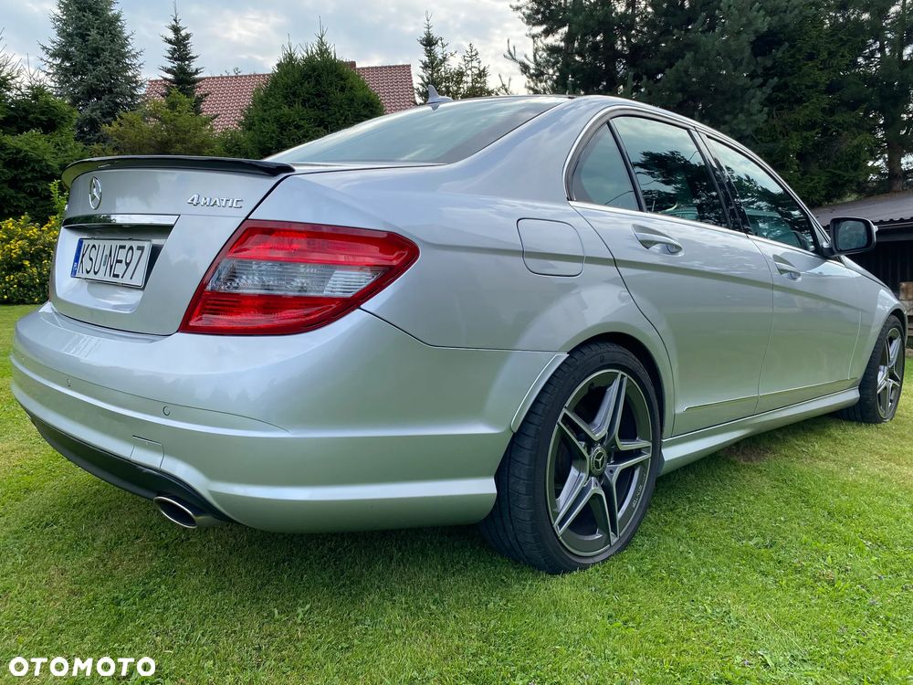 Mercedes-Benz Klasa C 300 Avantgarde 4-Matic - 6