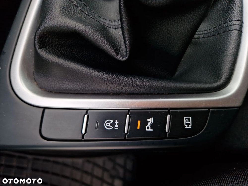 Kia Ceed 1.5 T-GDI M - 21