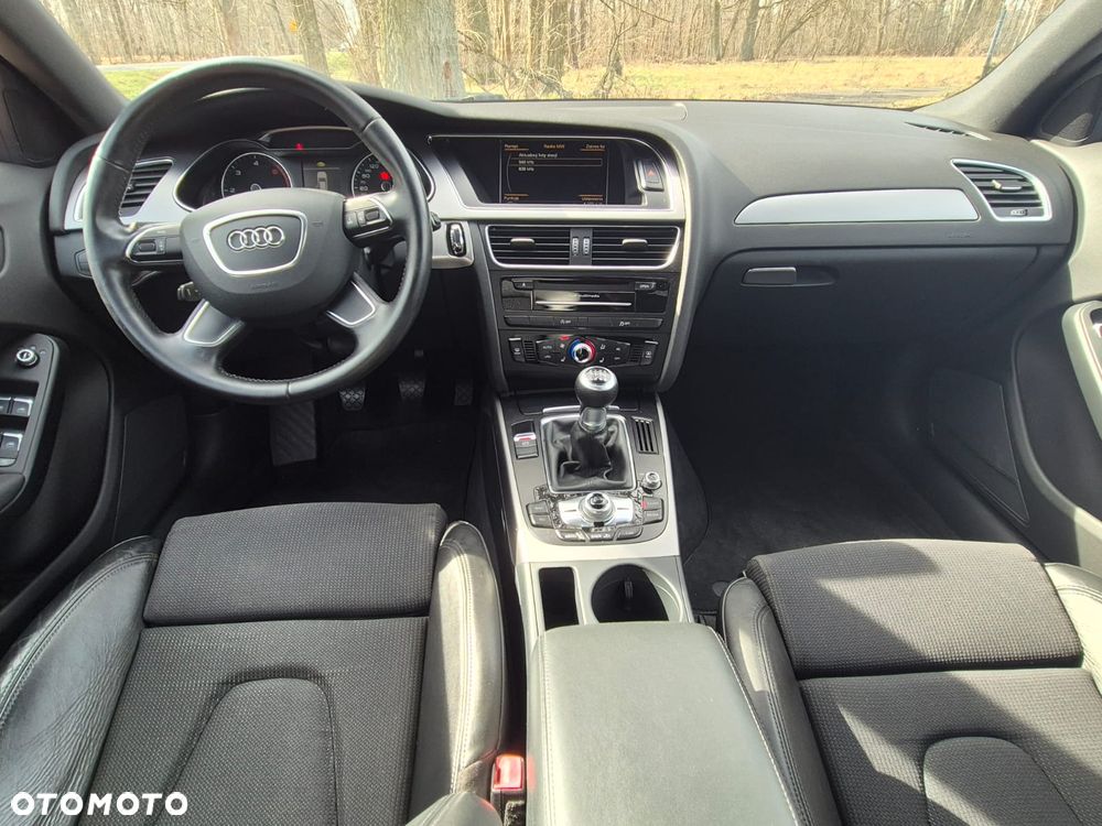 Audi A4 Avant 2.0 TDI sport - 32