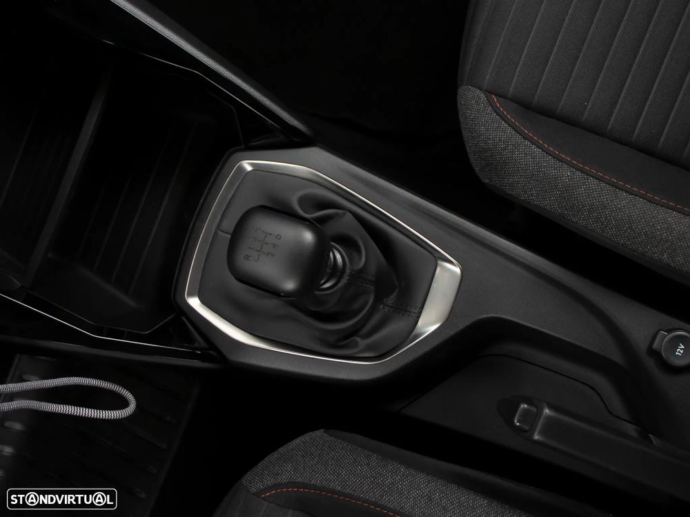 Peugeot 2008 1.2 PureTech Active - 31