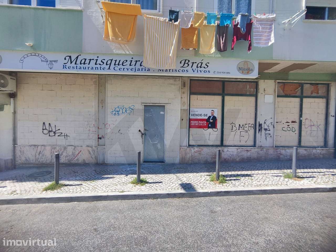 Loja com 137m2 no Casal de São Brás – Amadora | Com saída de fumos - Grande imagem: 2/17
