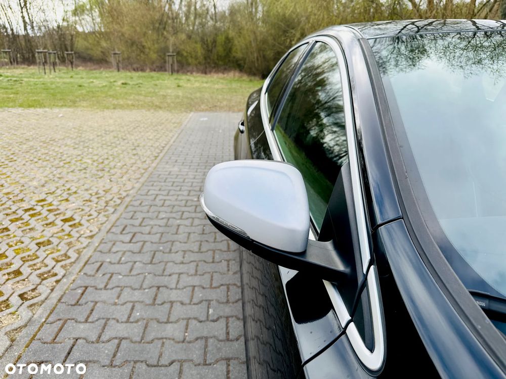 Volvo V40 T3 Drive-E R-Design Momentum - 14