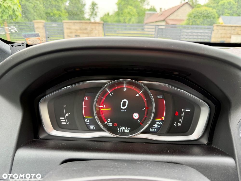 Volvo XC 60 D4 Drive-E R-Design Momentum - 26