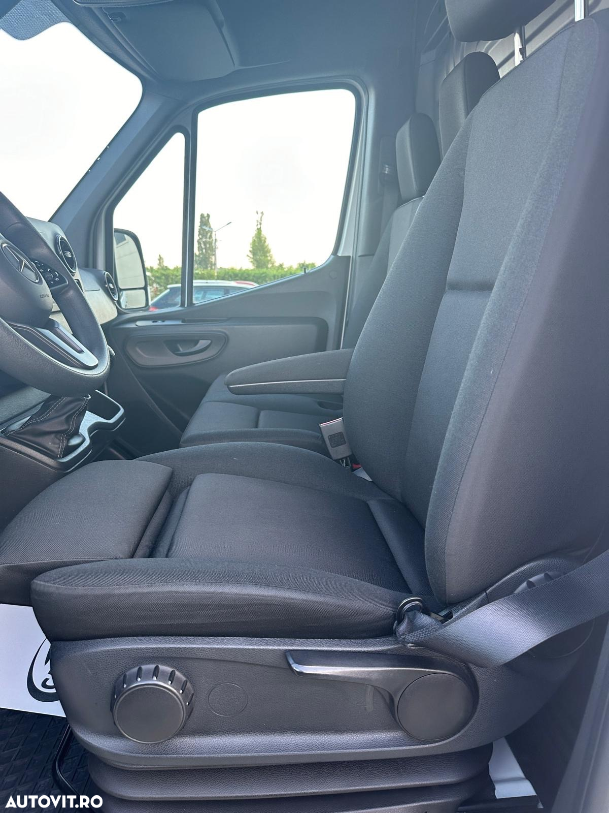 Mercedes-Benz Sprinter 319CDI  LUNG - 13