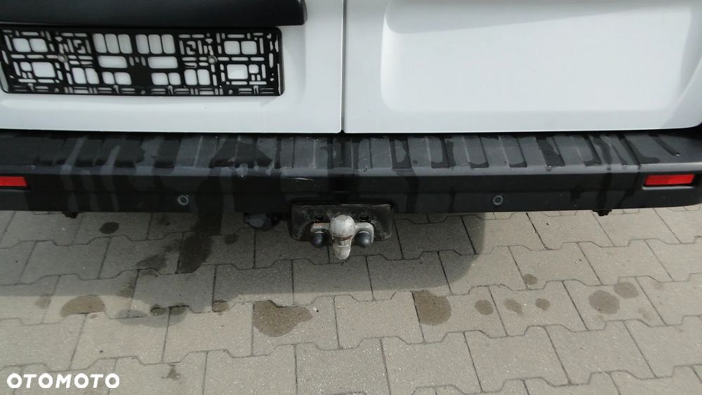 Renault Trafic - 11