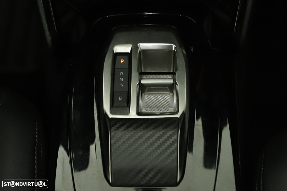 Peugeot e-2008 54 kWh GT - 15