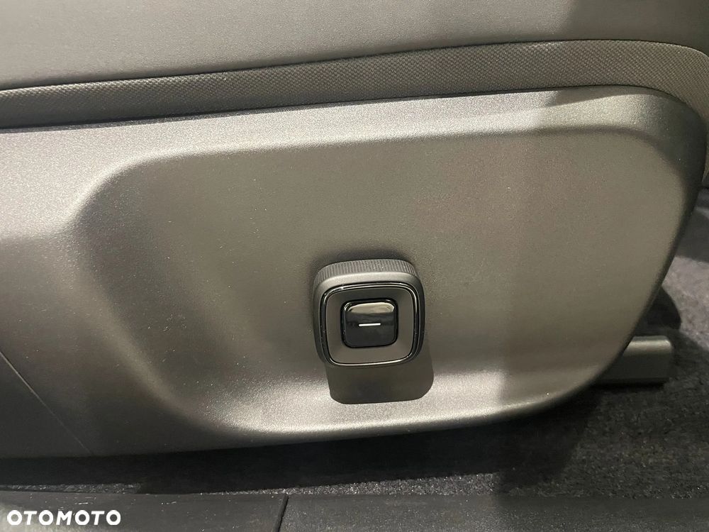 Volvo EX30 Twin Motor Performance AWD Ultra - 27