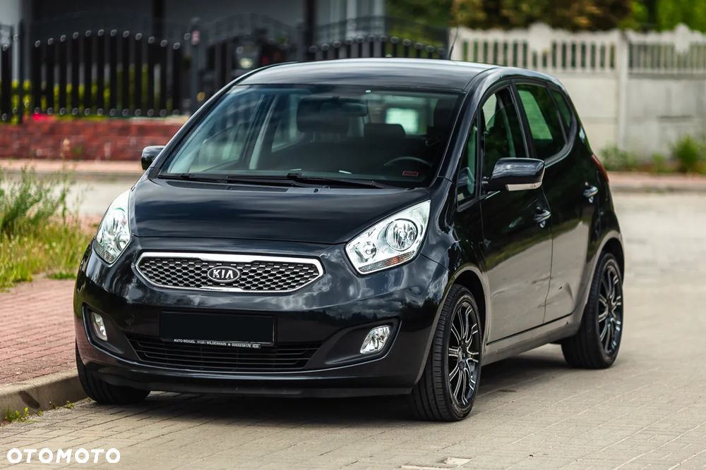 Kia Venga - 8
