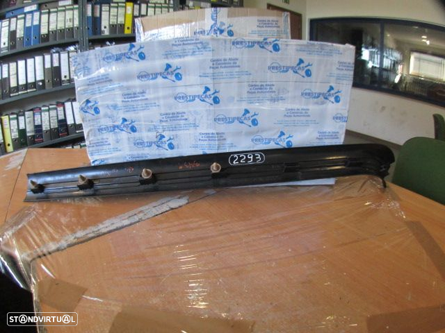 Grelha Friso 5147714676407 BMW E92 COUPE FASE 2 2012 335D 285CV 2P BRANCO FD PORTA - 2