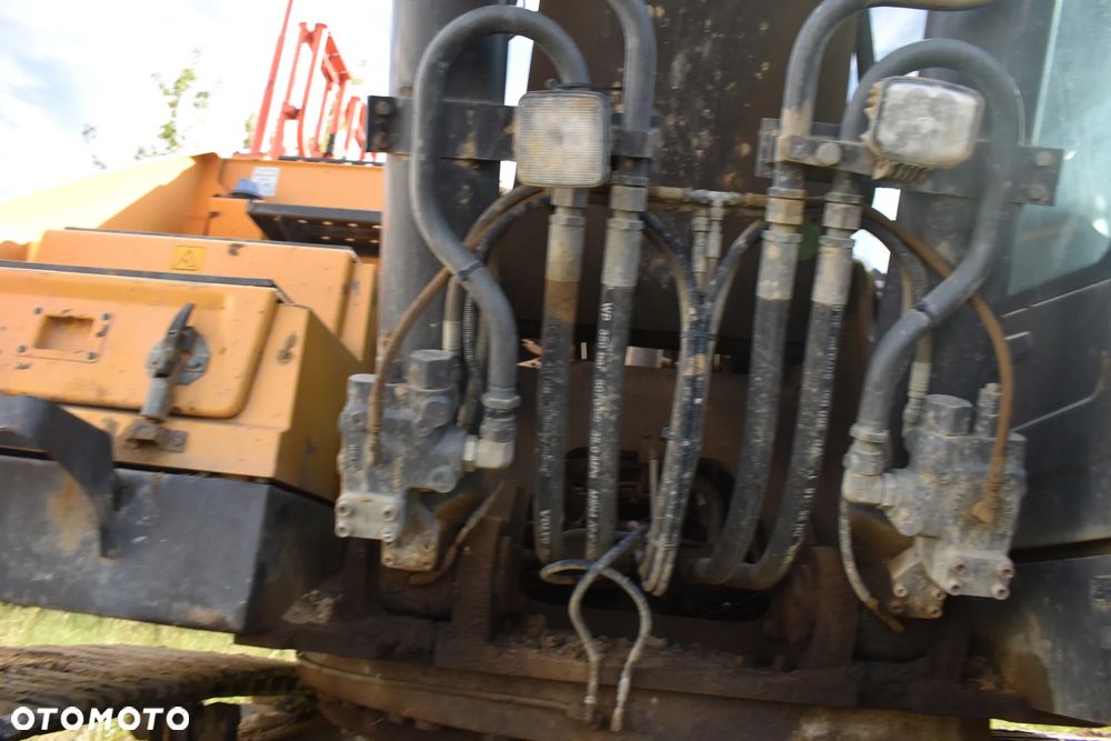 Volvo EC 250 EL - 11