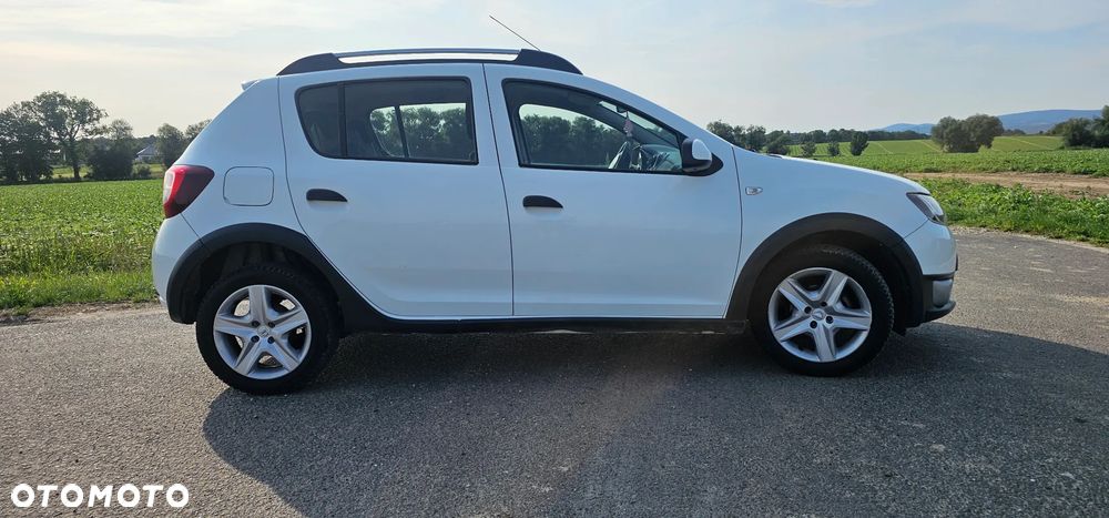 Dacia Sandero - 5