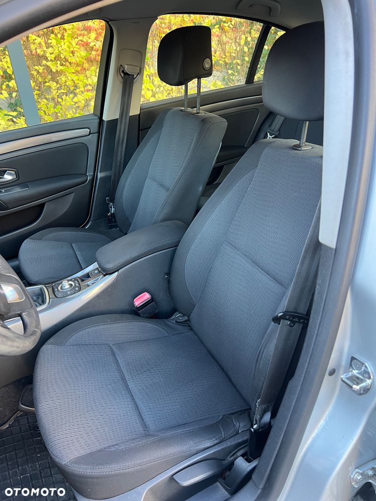 Renault Laguna 1.5 dCi Authentique - 9