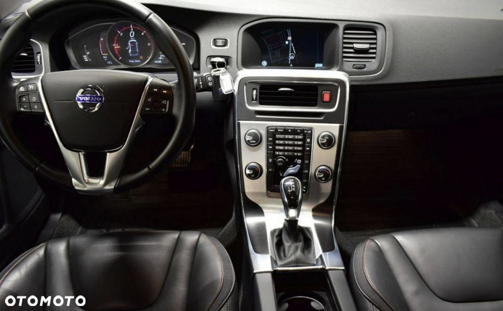 Volvo V60 D4 Drive-E Ocean Race - 6