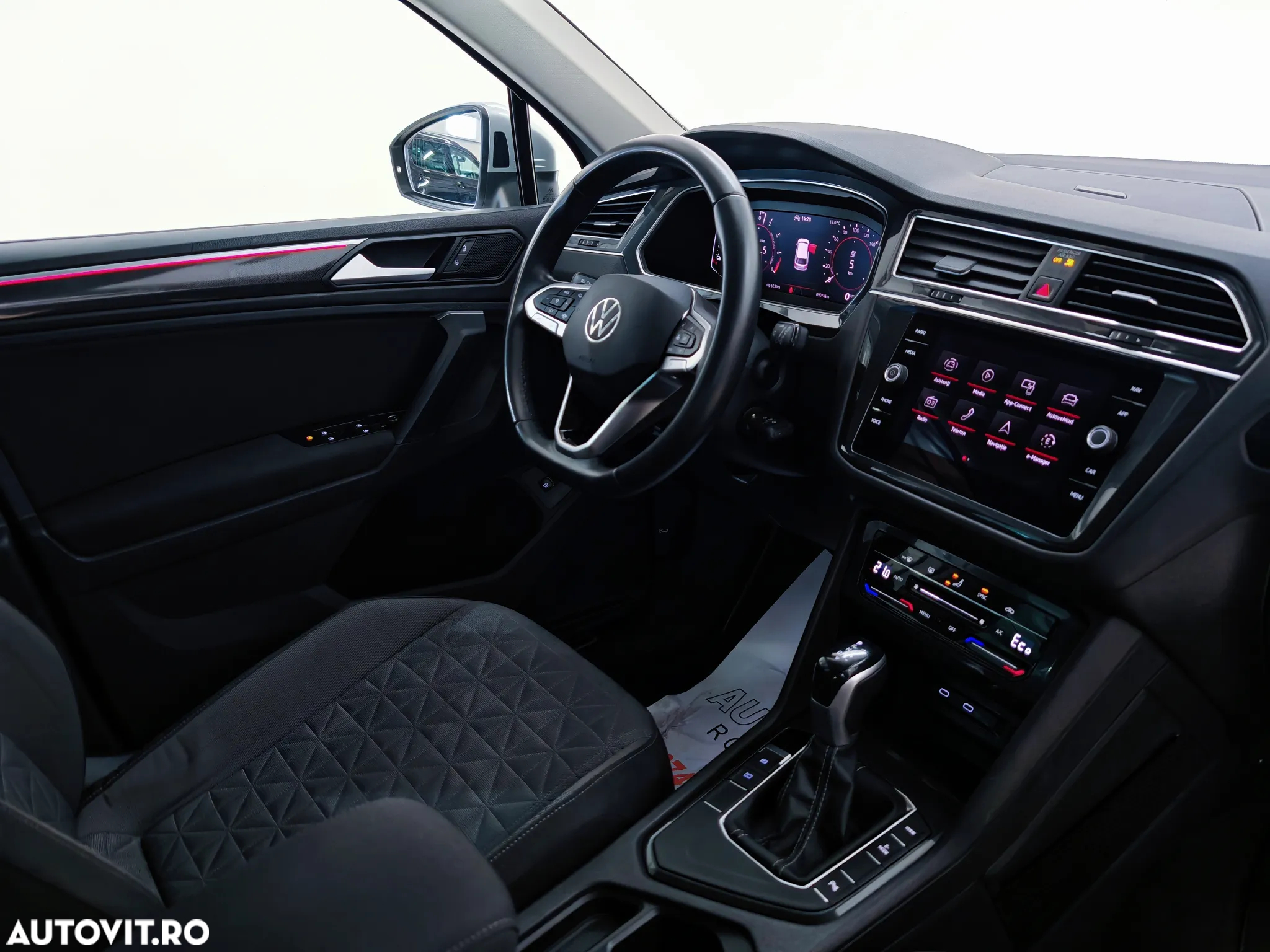 Volkswagen Tiguan 1.4 eHybrid OPF DSG Elegance - 6