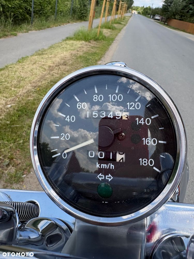 Suzuki Intruder - 15