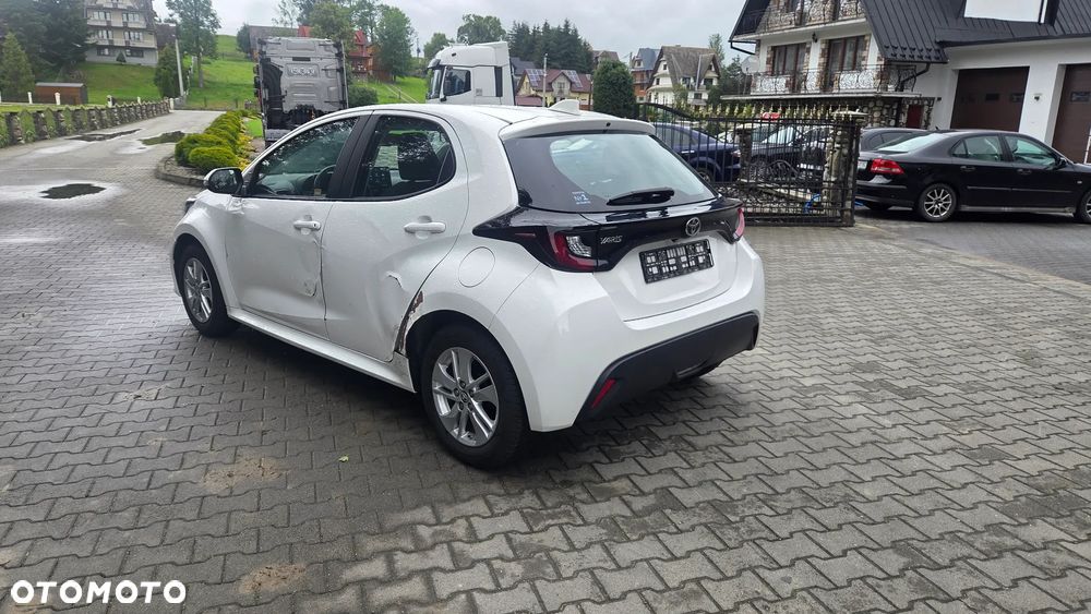 Toyota Yaris 1.5 Comfort - 4