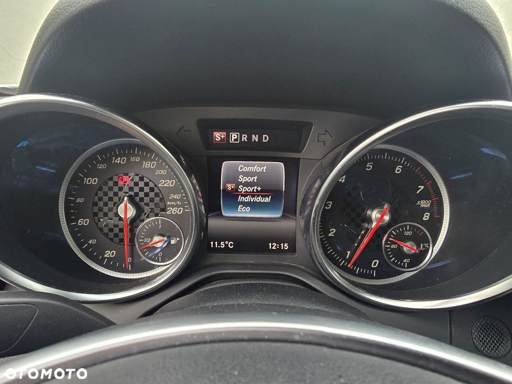 Mercedes-Benz SLC 300 9G-TRONIC Final Edition - 17