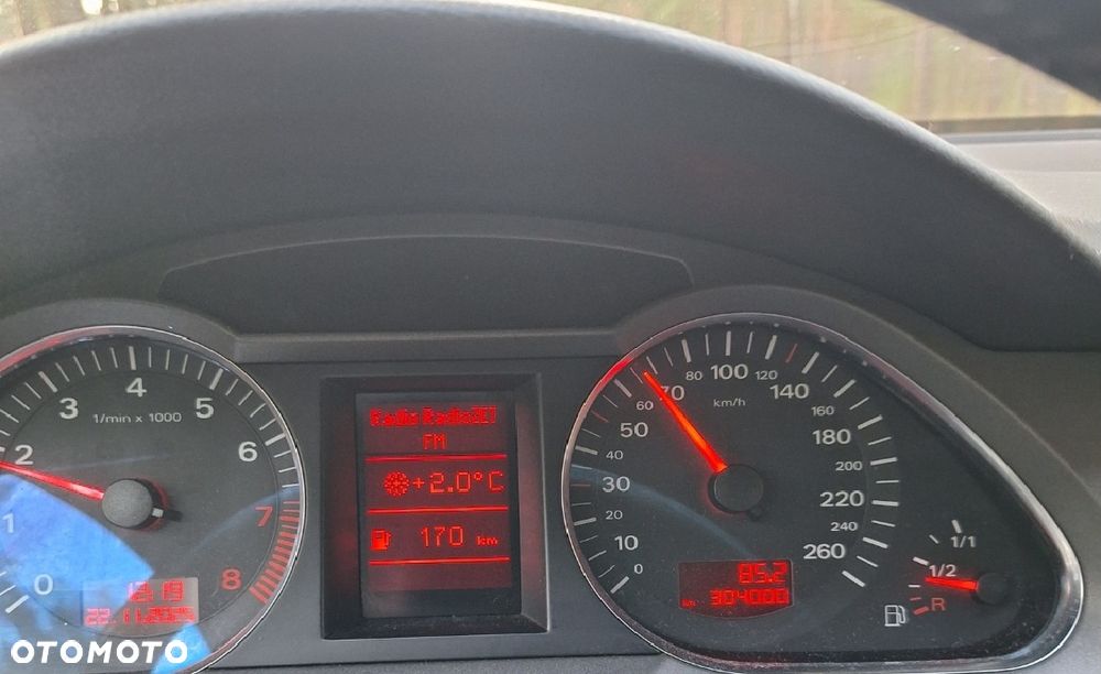 Audi A6 Limousine 2.4 - 3