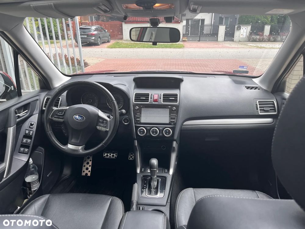 Subaru Forester 2.0 XT Platinum Lineartronic - 14