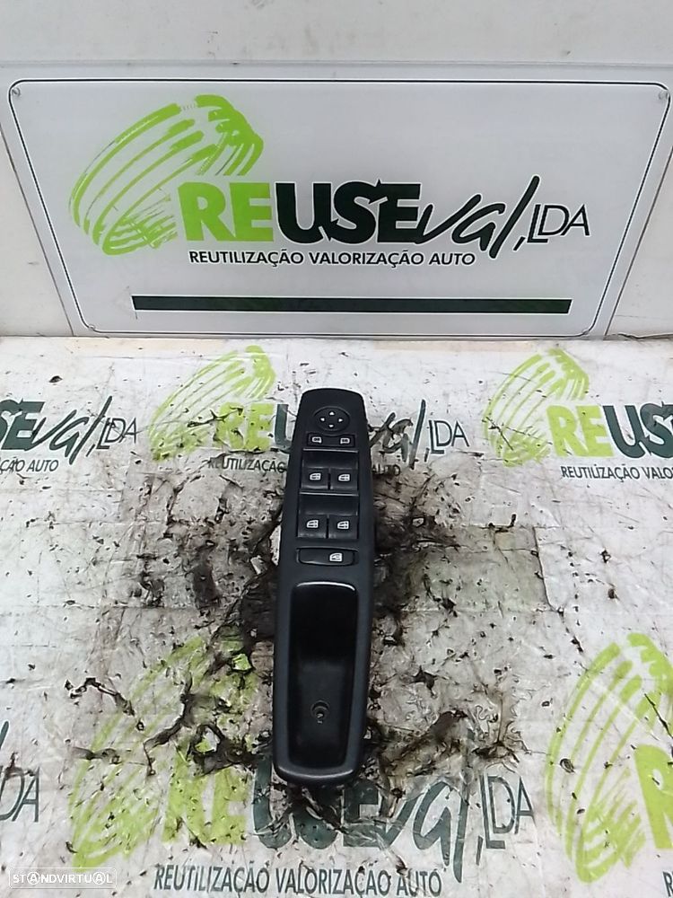 Interruptor Elevador Vidros/ Regulação Espelhos Renault Megane Iii Gra - 1