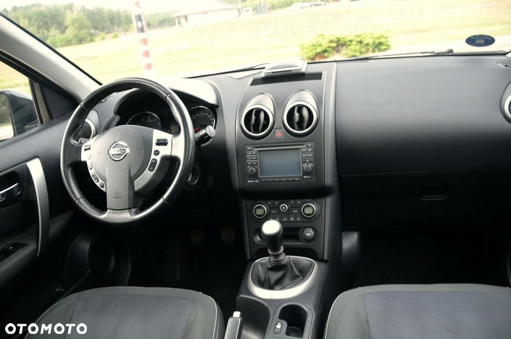 Nissan Qashqai+2 2011