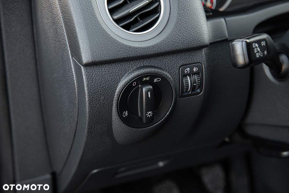 Volkswagen Tiguan - 17