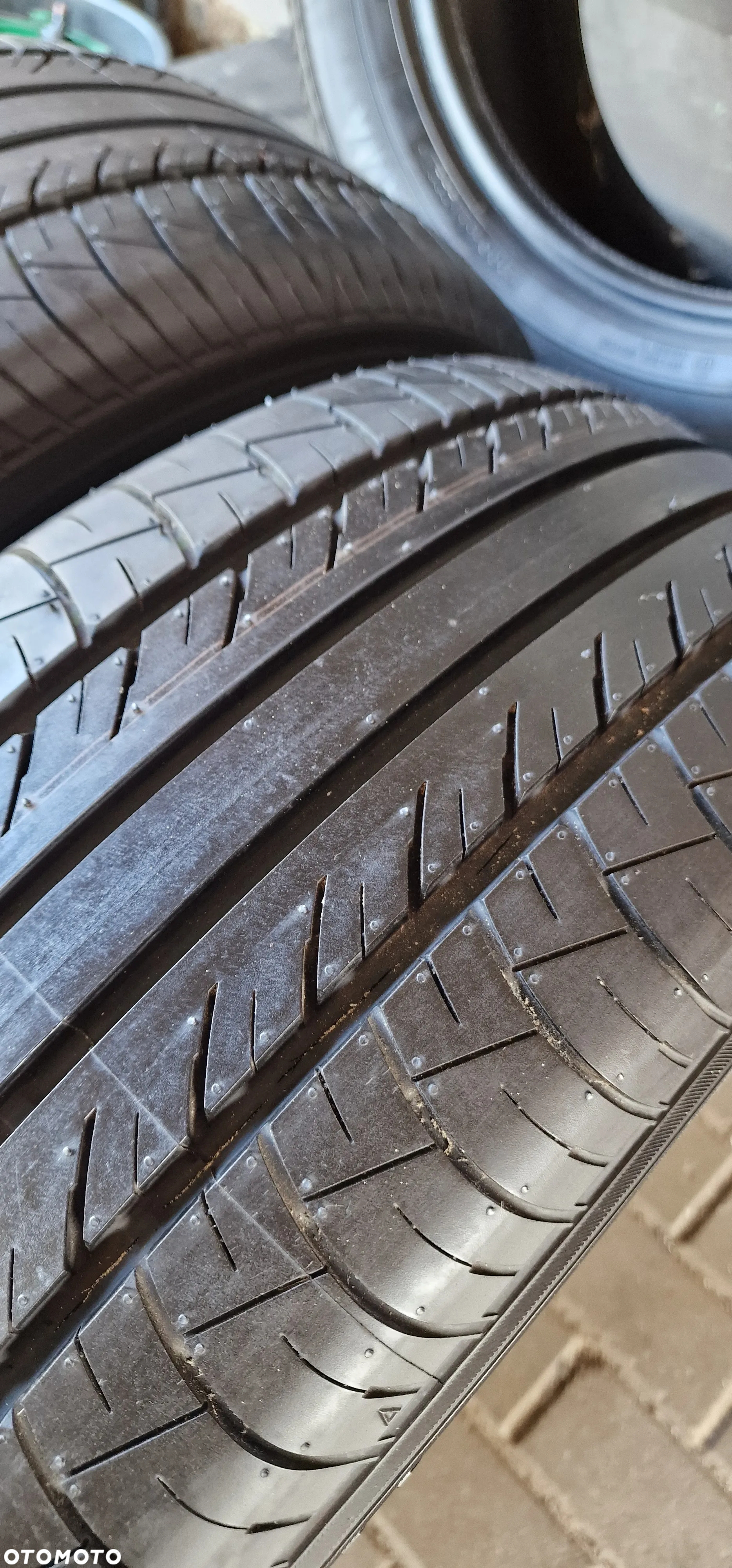 Opony Letnie Yokohama BluEarth E70 225/55R18 98 H 2022R Nowe - 10