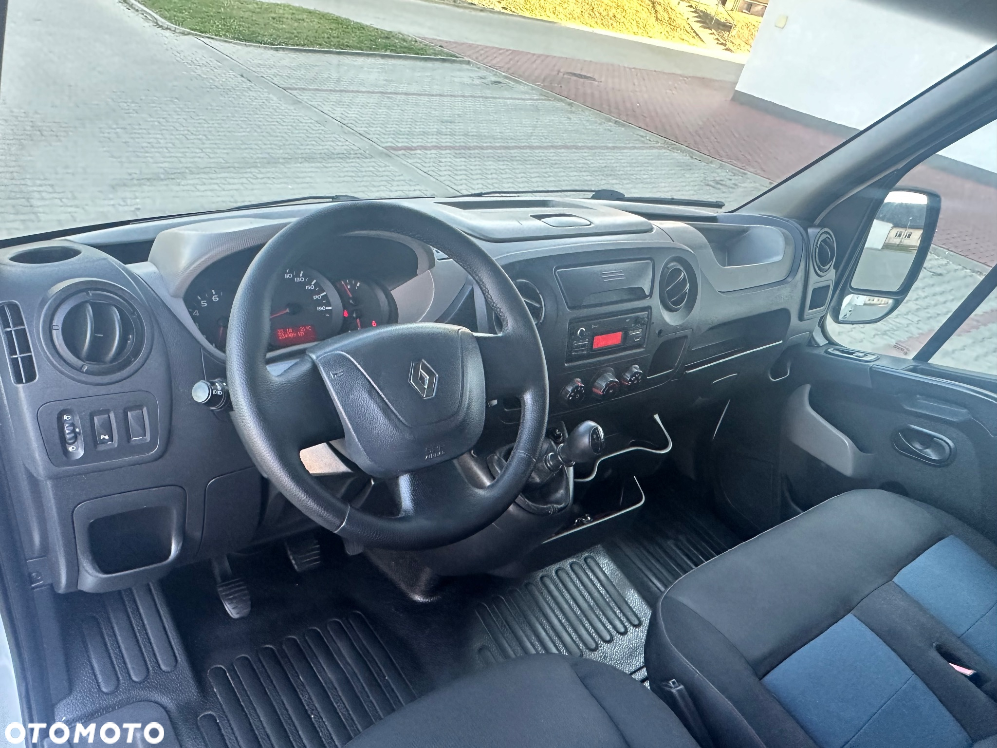 Renault Master - 25