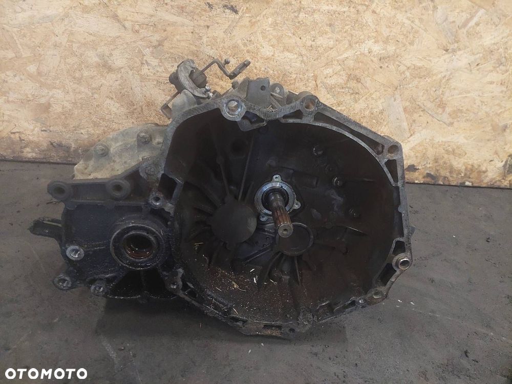 SKRZYNIA BIEGÓW OPEL MERIVA A 1.7 CDTI MANUAL 5 BIEGÓW F23 - 1