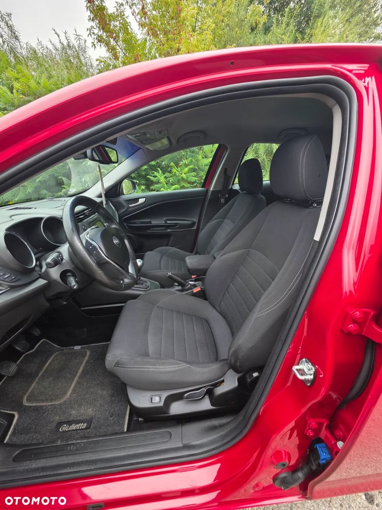 Alfa Romeo Giulietta 1.6 JTDM - 13