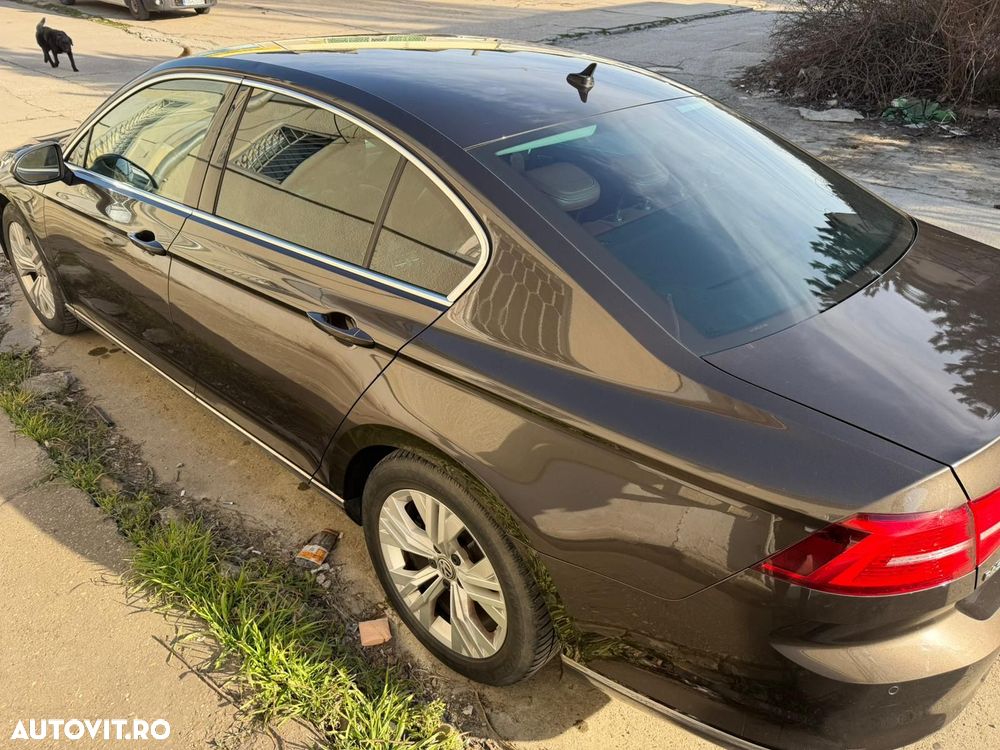 Volkswagen Passat 2.0 TDI DSG Highline - 6
