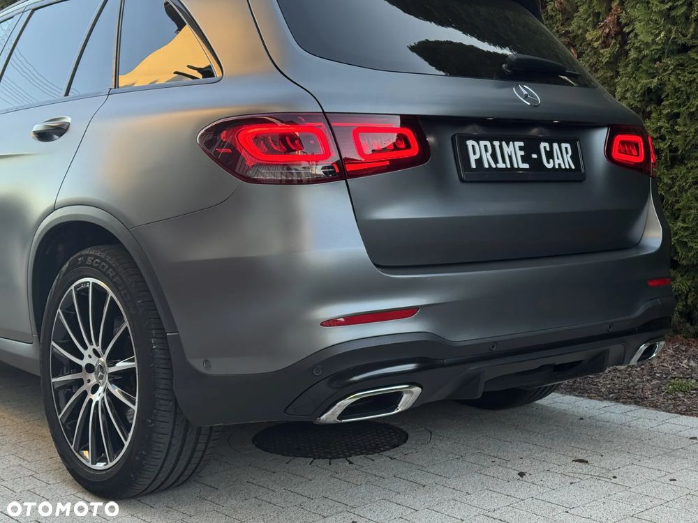Mercedes-Benz GLC 220 d 4Matic 9G-TRONIC AMG Line - 39