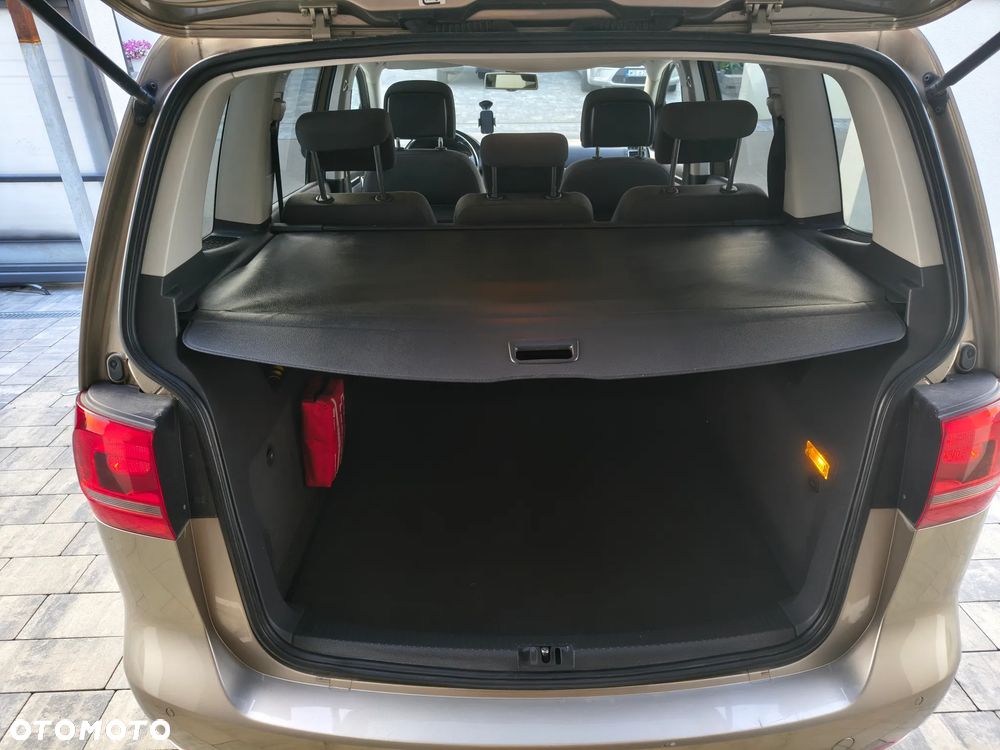 Volkswagen Touran 2.0 TDI DPF Cross DSG - 31