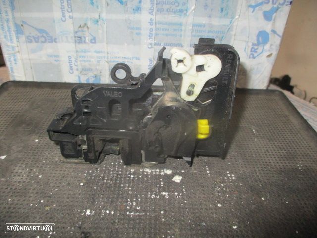 Fecho 825034213RC DACIA LOGAN 2 MCV FASE 1 2013 1.2I 75CV 5P BRANCA TESQ MANUAL - 2