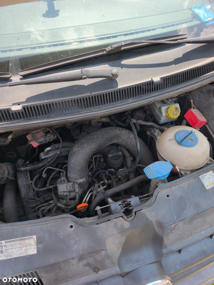 Volkswagen Transporter 5 - 9