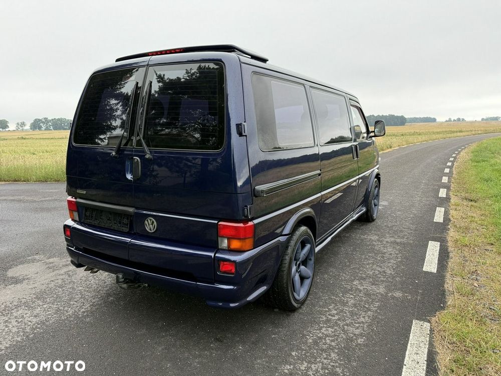 Volkswagen Multivan - 16