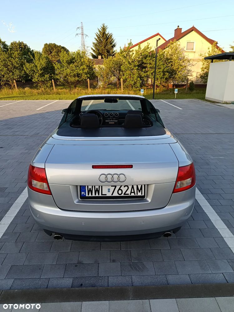 Audi A4 Cabrio 1.8 T - 11