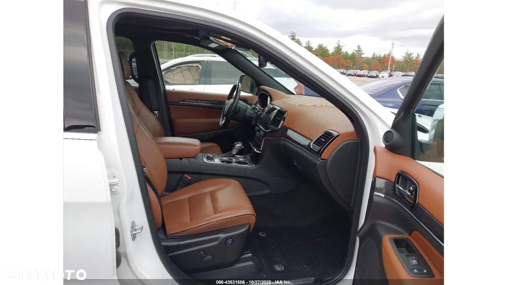 Jeep Grand Cherokee - 8