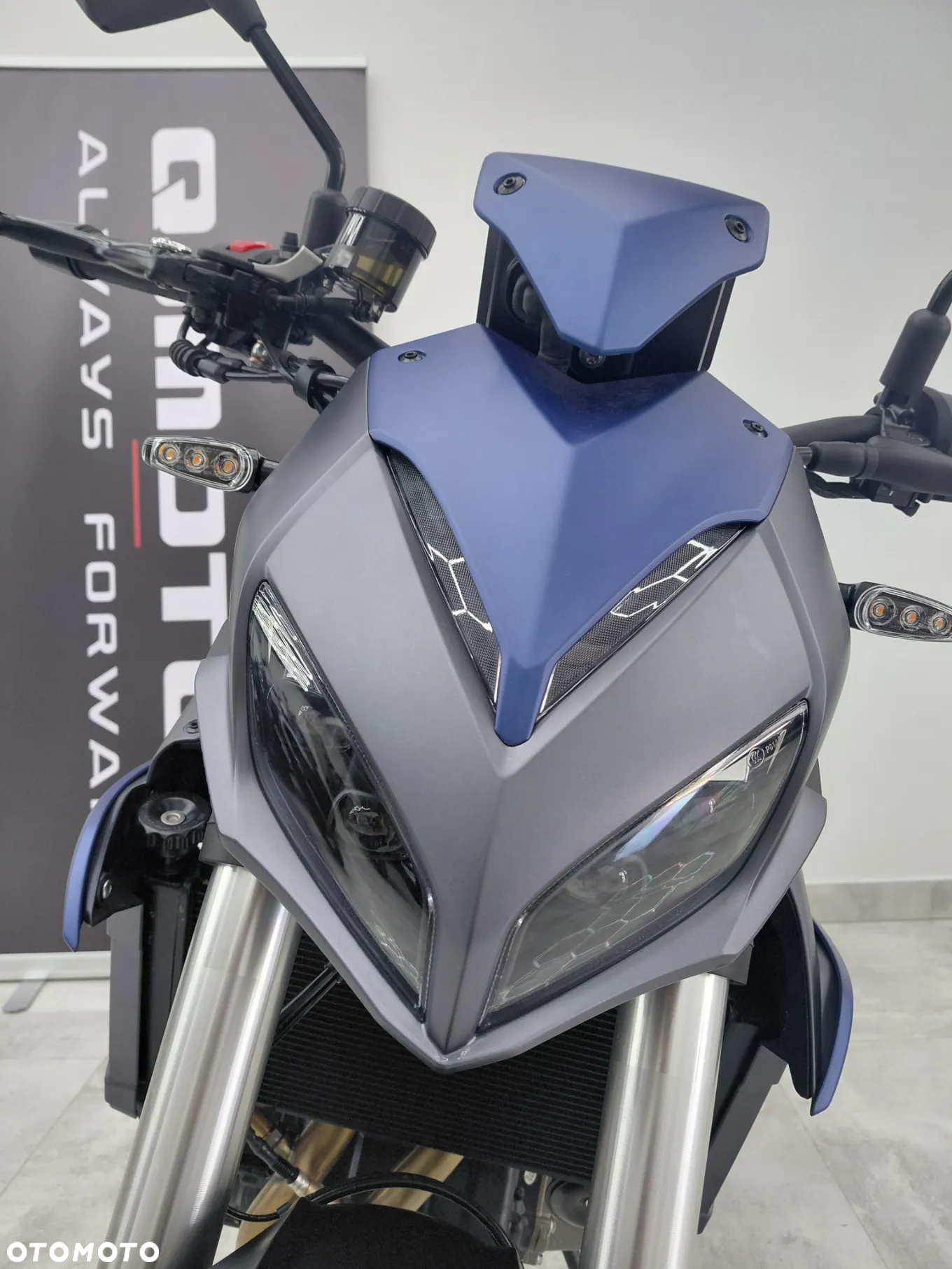 QJMOTOR SRK 700 - 9