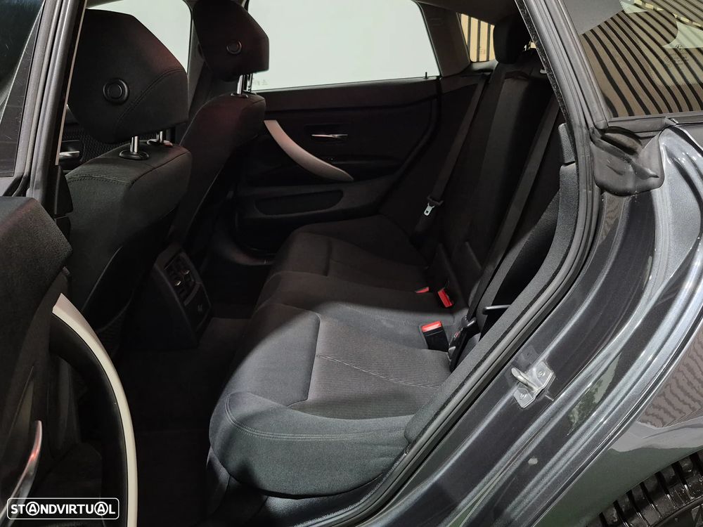 BMW 418 Gran Coupé d Advantage Auto - 42