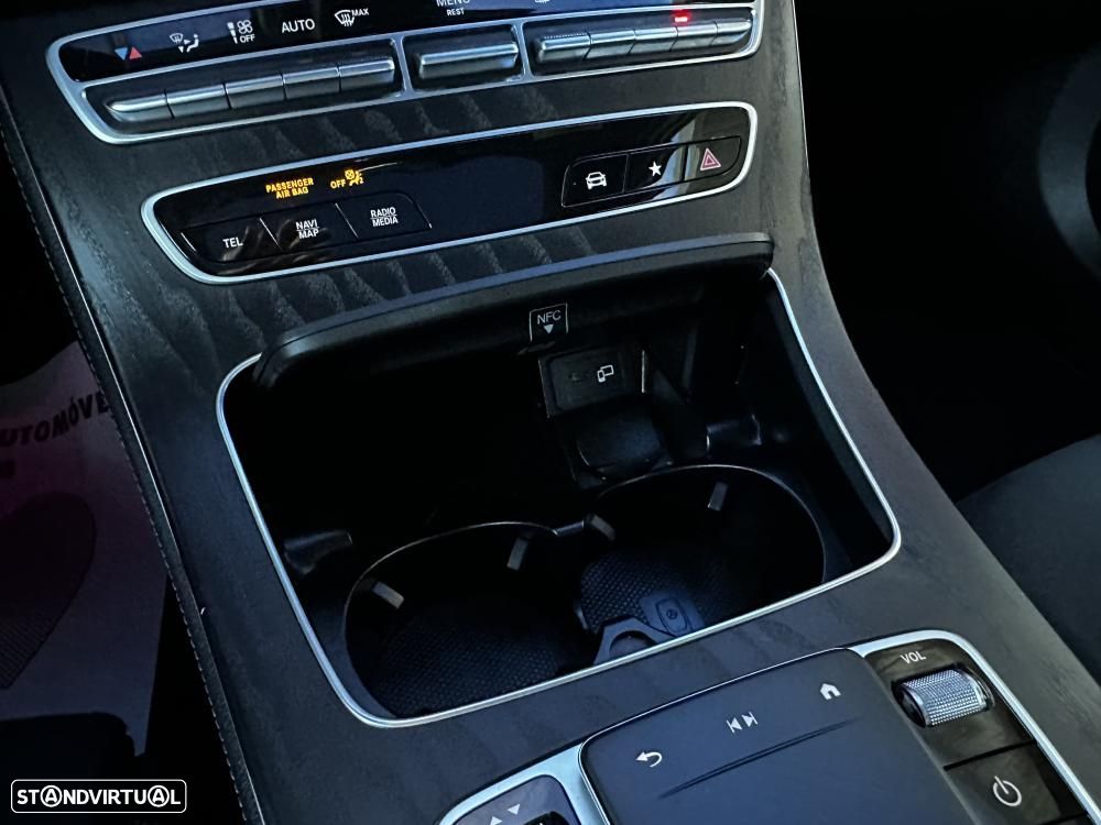 Mercedes-Benz E 300 de AMG Line - 52
