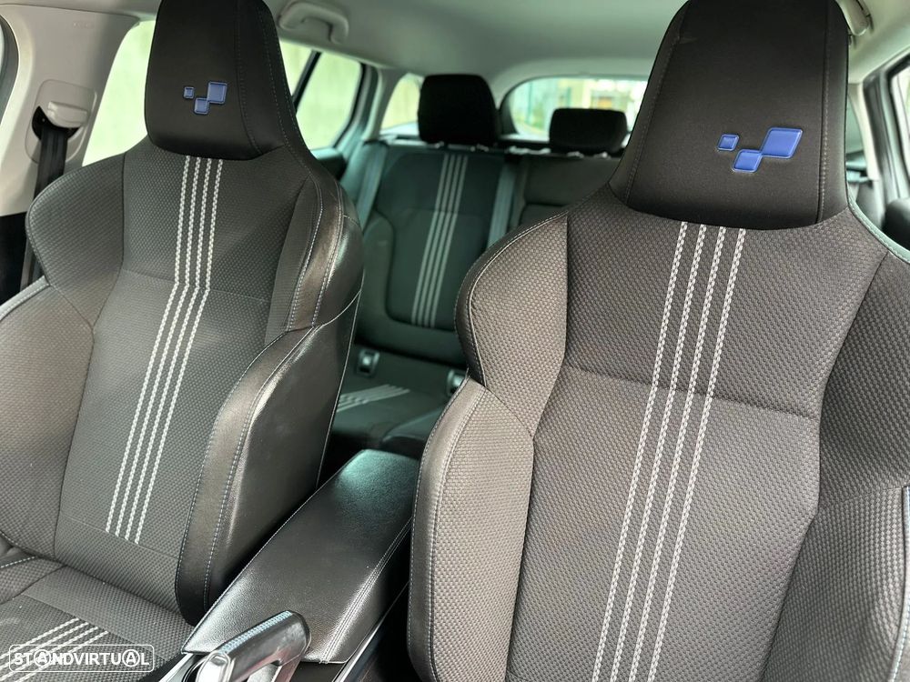 Renault Mégane Sport Tourer 1.5 dCi GT Line EDC J18 - 28