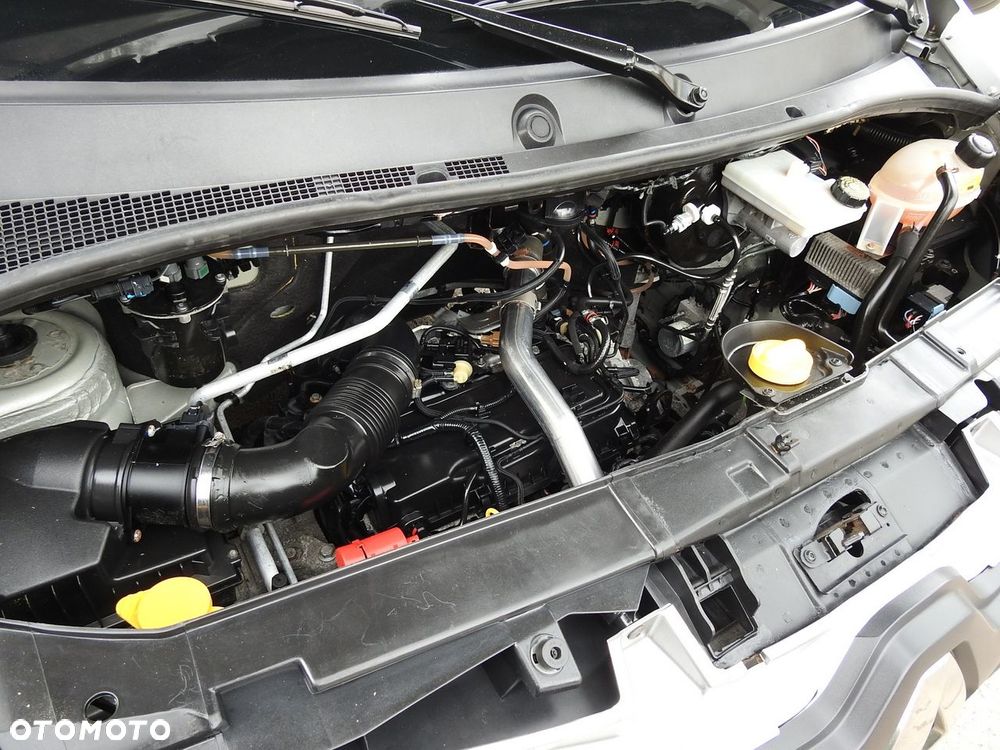 Renault MASTER PLANDEKA 8 PALET WEBASTO TEMPOMAT NAWIGACJA KLIMATYZACJA PNEUMATYKA  170KM - 25