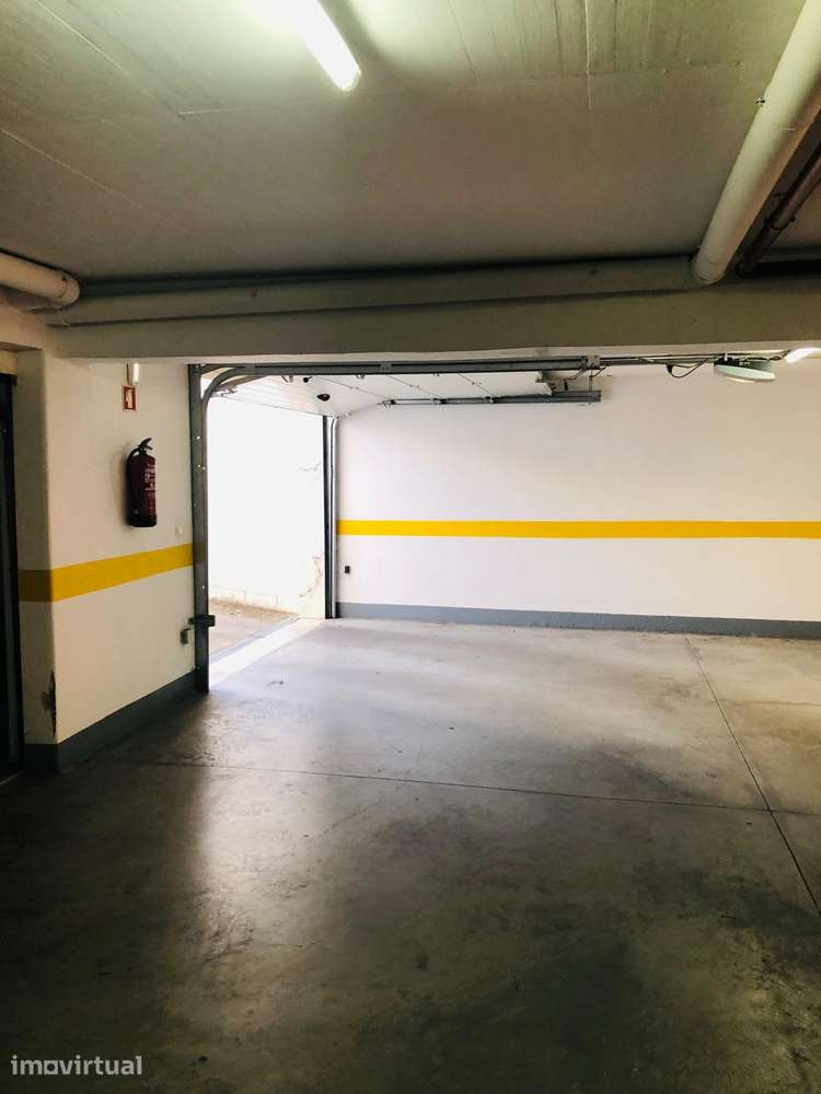 Apartamento T3 com garagem em São Domingos - Grande imagem: 5/25