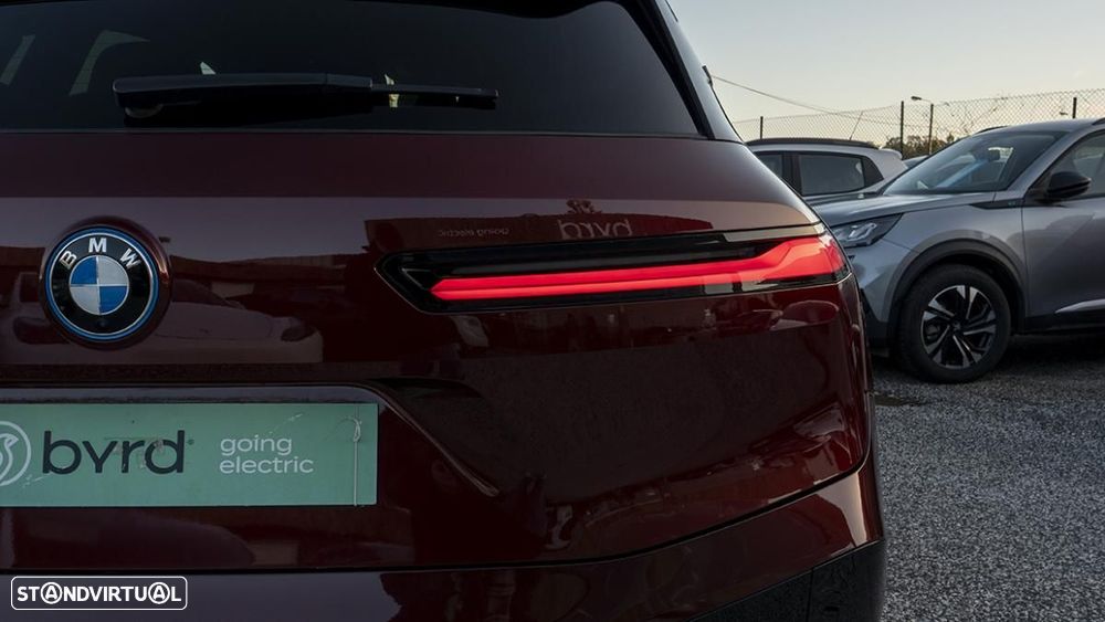 BMW iX xDrive 40 Pack Desportivo - 10