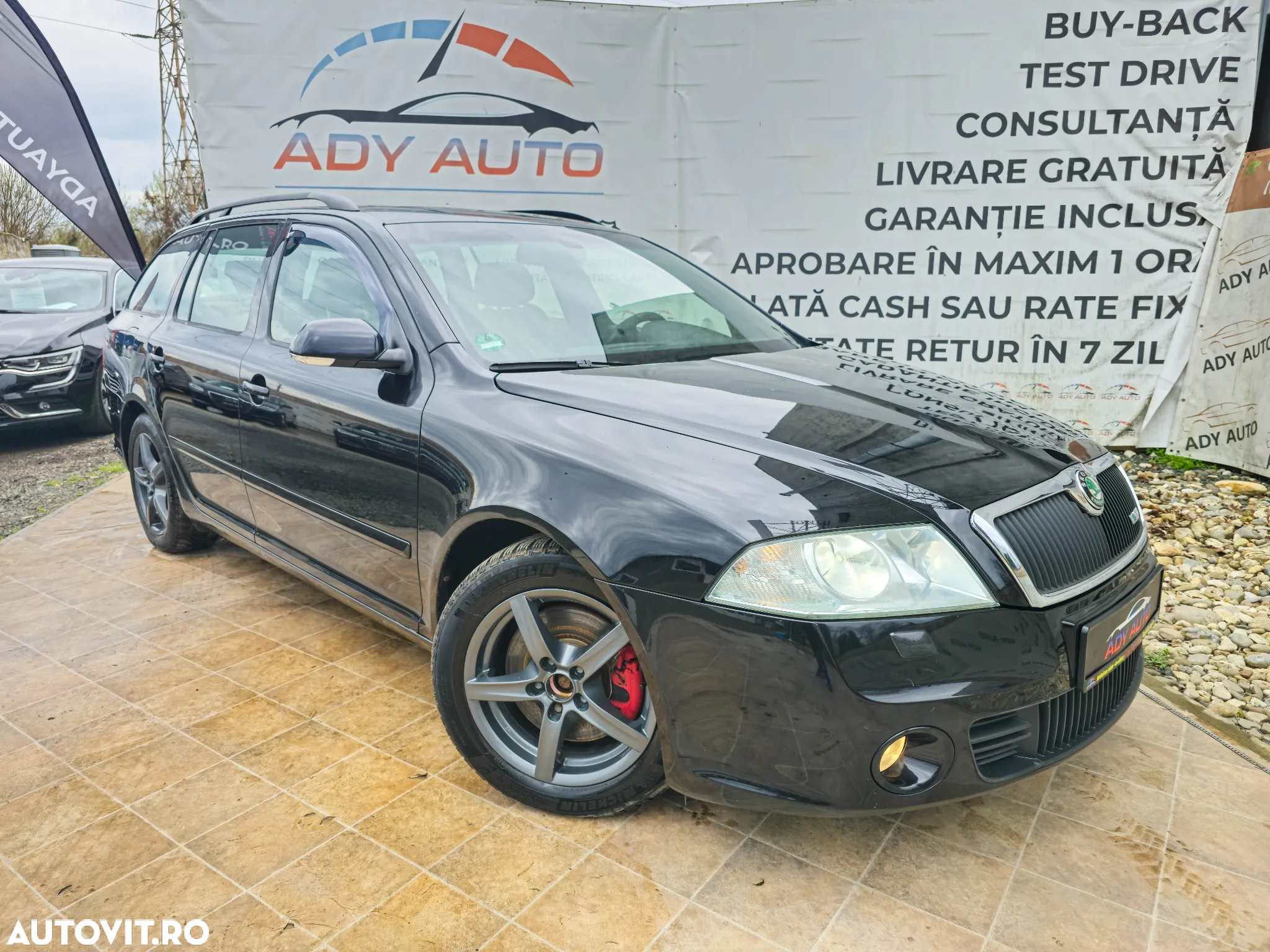 Skoda Octavia Combi 2.0 TFSI RS - 3
