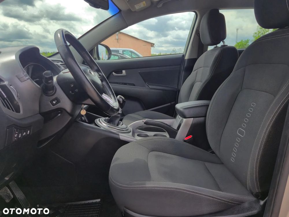 Kia Sportage 2.0 CRDI AWD Fifa World Cup Edition - 16